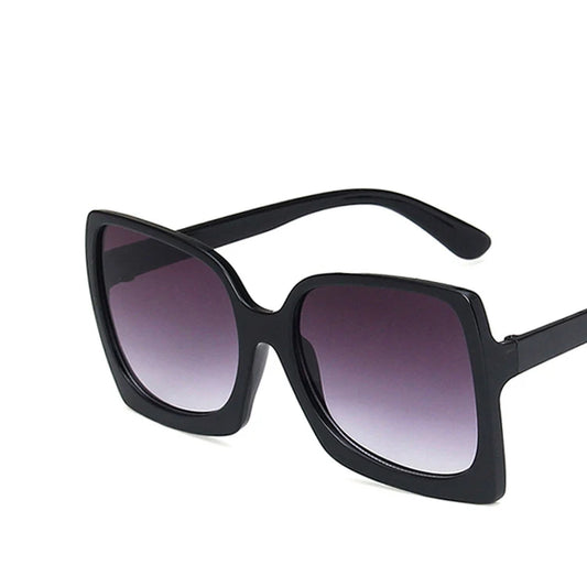 Radiant Glamour Exquisite Sunglasses for a Touch of Sophistication: 3103